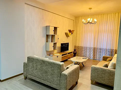 Kirayə verilir 2 otaqlı mənzil 90 m²