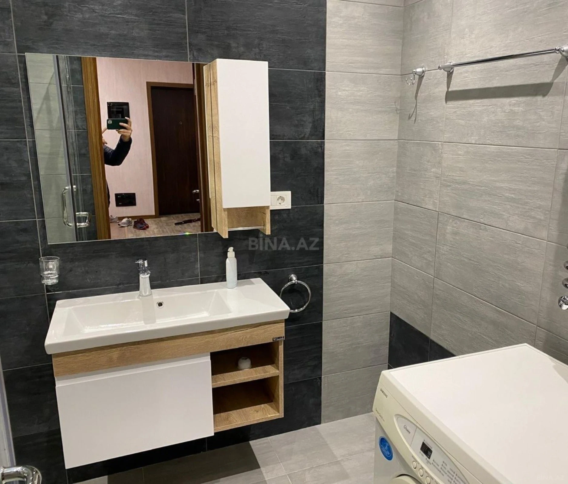 Kirayə verilir 2 otaqlı mənzil 90 m²