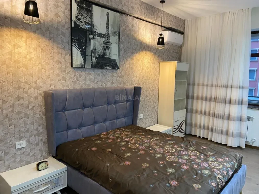 Kirayə verilir 2 otaqlı mənzil 90 m²