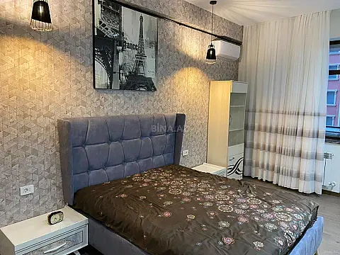 Kirayə verilir 2 otaqlı mənzil 90 m²