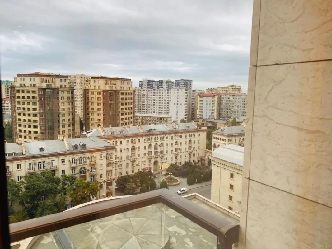 Kirayə verilir 2 otaqlı mənzil 90 m²