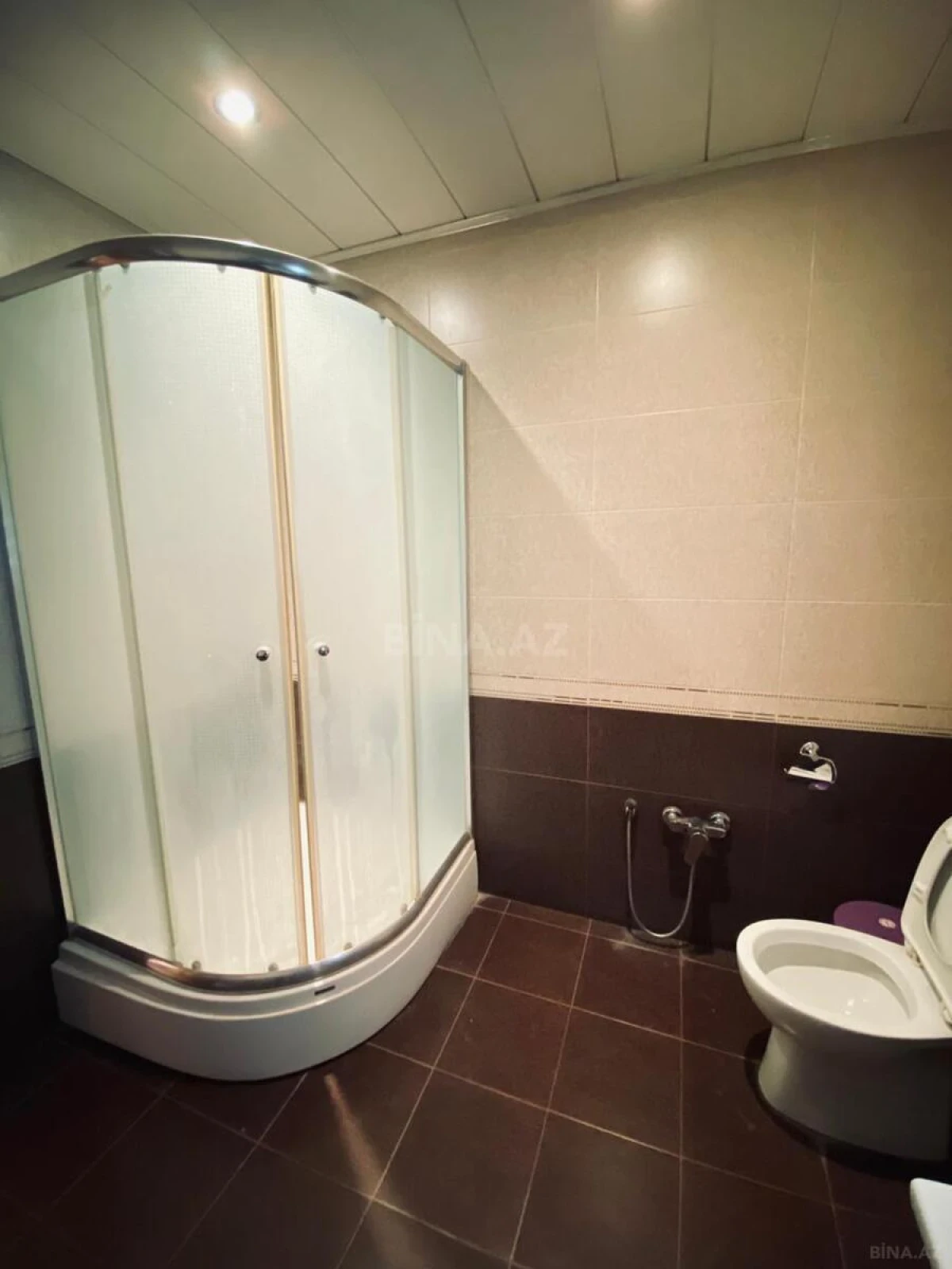 Kirayə verilir 2 otaqlı mənzil 90 m²