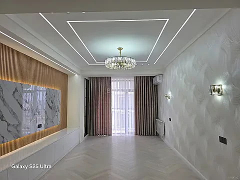 Satılır 4 otaqlı mənzil 183 m²