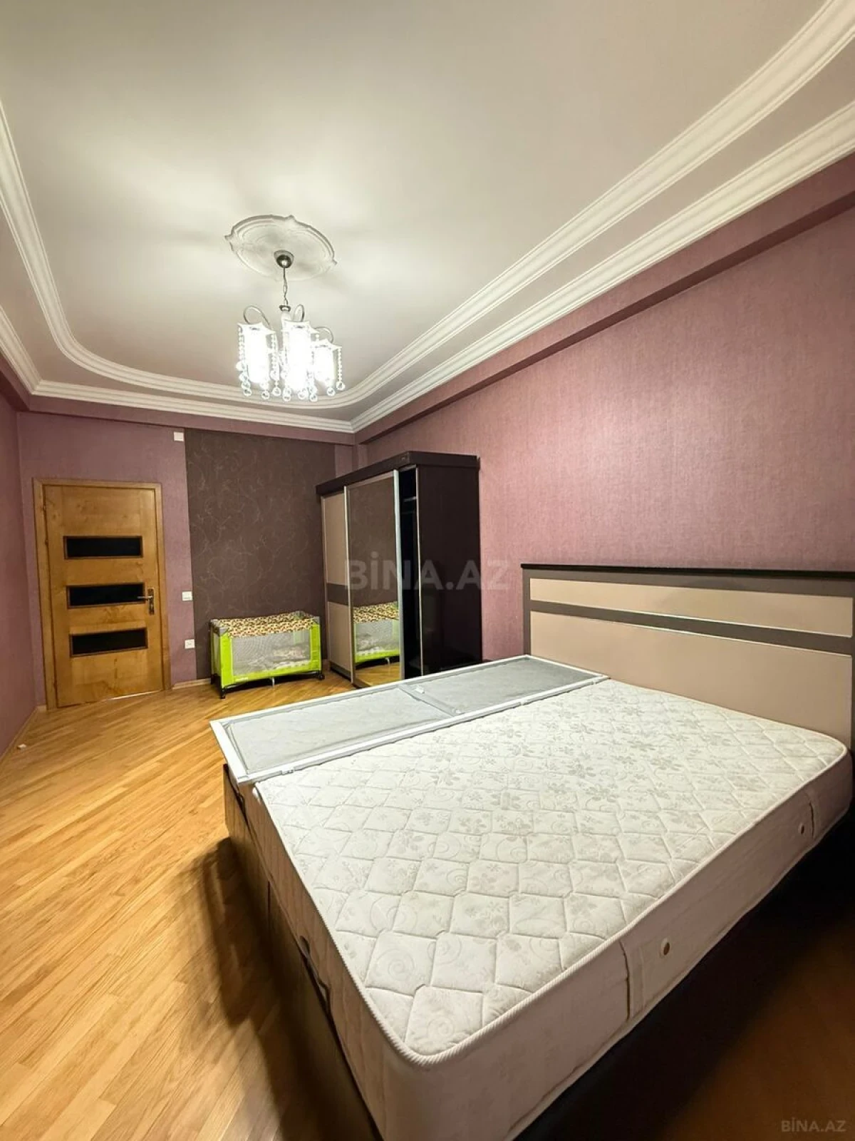 Satılır 3 otaqlı mənzil 110 m²