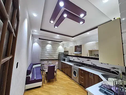 Kirayə verilir 2 otaqlı mənzil 80 m²