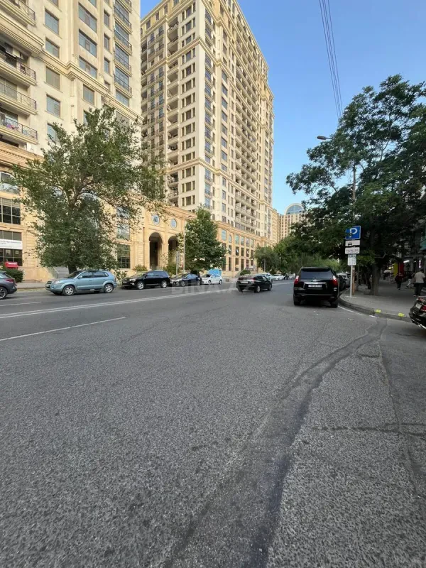 Satılır 1 otaqlı mənzil 35 m²
