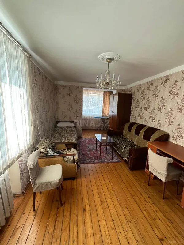 Satılır 1 otaqlı mənzil 35 m²