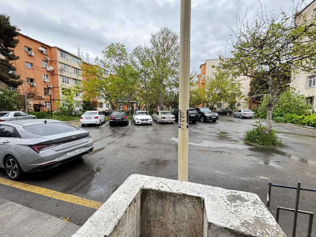 Kirayə verilir 2 otaqlı ofis 65 m²