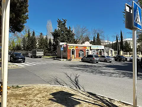 Kirayə verilir 2 otaqlı ofis 65 m²
