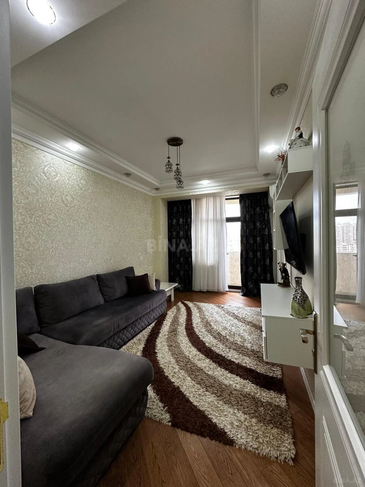 Satılır 2 otaqlı mənzil 60 m²