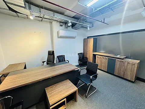 Kirayə verilir 8 otaqlı ofis 660 m²