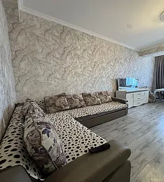 Satılır 2 otaqlı mənzil 61 m²