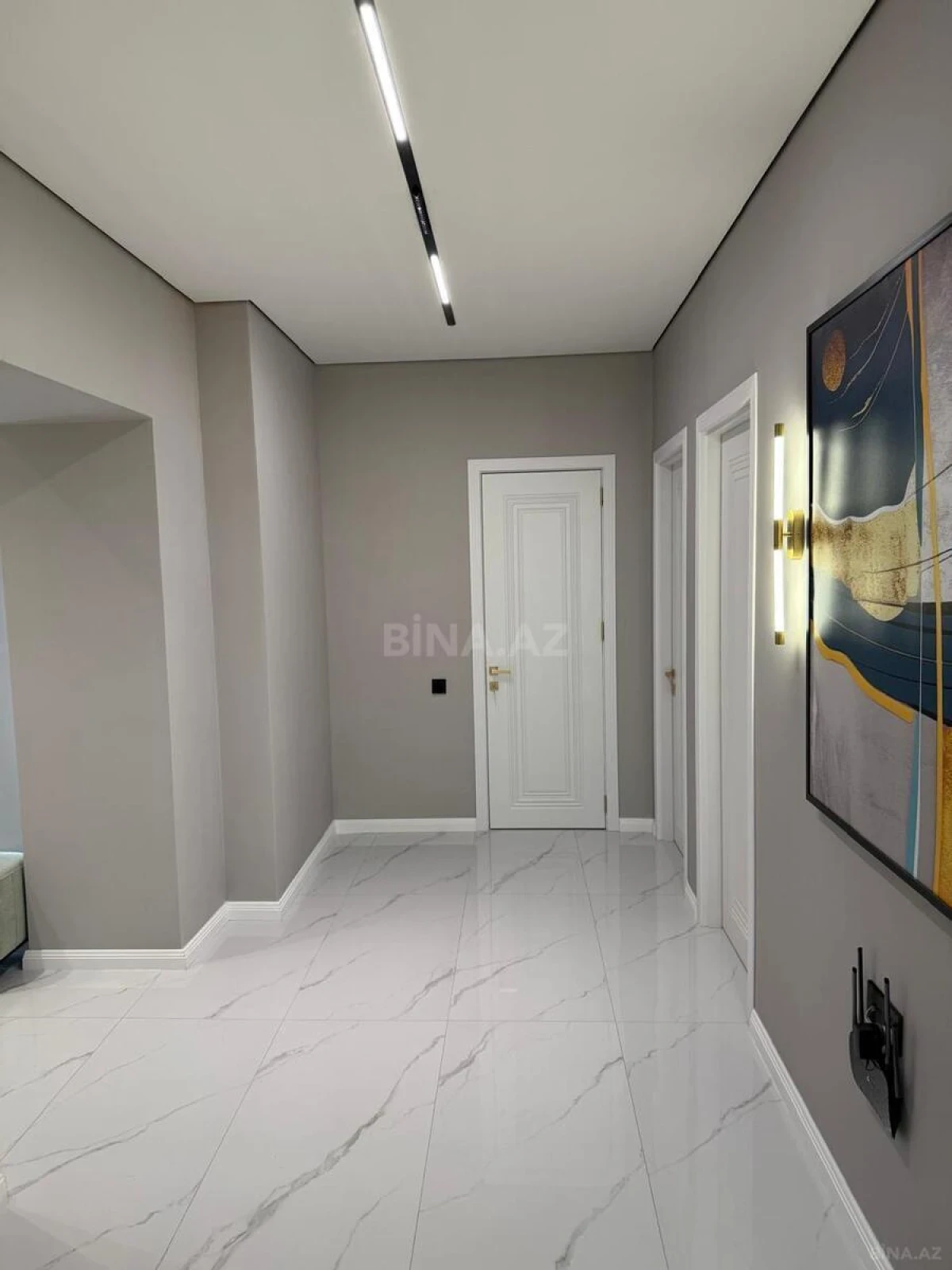 Satılır 3 otaqlı mənzil 110 m²