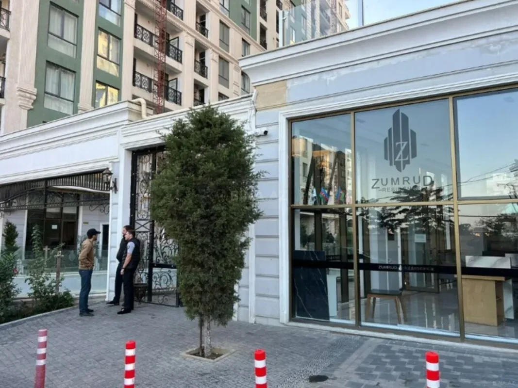 Satılır 4 otaqlı mənzil 117 m²