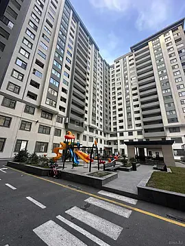 Satılır 2 otaqlı mənzil 70 m² — Bakı 2 otaq 70.00 m²