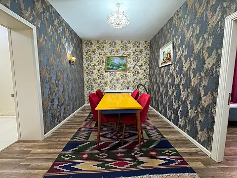 Satılır 2 otaqlı mənzil 70 m²