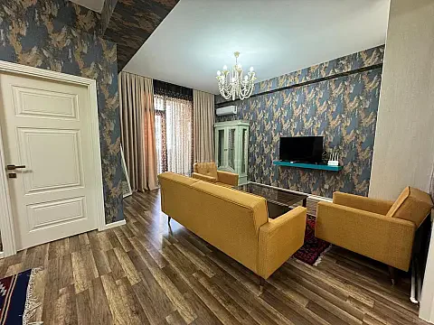 Satılır 2 otaqlı mənzil 70 m²