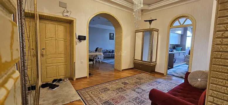 Satılır 4 otaqlı mənzil 169 m² — Bakı, Memar Əcəmi yanı 4 otaq 169.00 m²