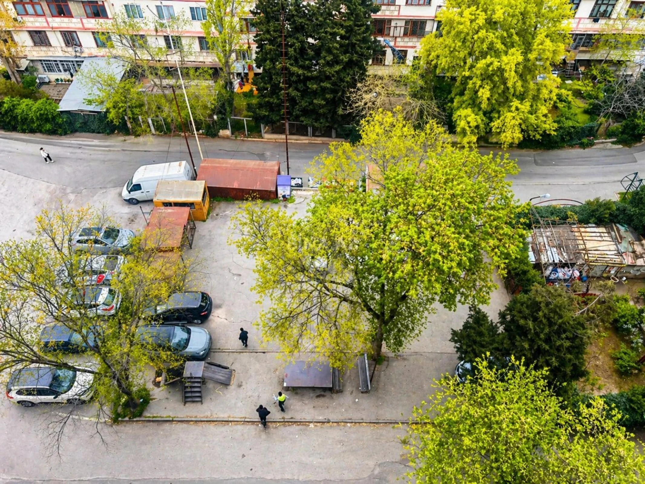 Satılır 4 otaqlı mənzil 105 m²
