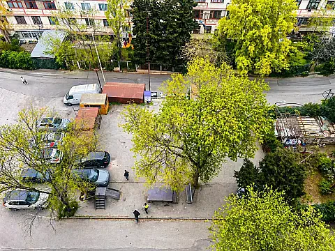 Satılır 4 otaqlı mənzil 105 m²