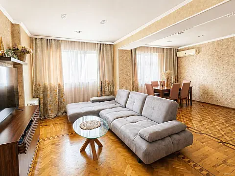Satılır 4 otaqlı mənzil 105 m² — Bakı, Memar Əcəmi yanı 4 otaq 105.00 m²
