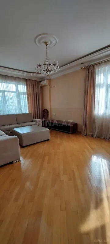 Kirayə verilir 2 otaqlı mənzil 65 m²