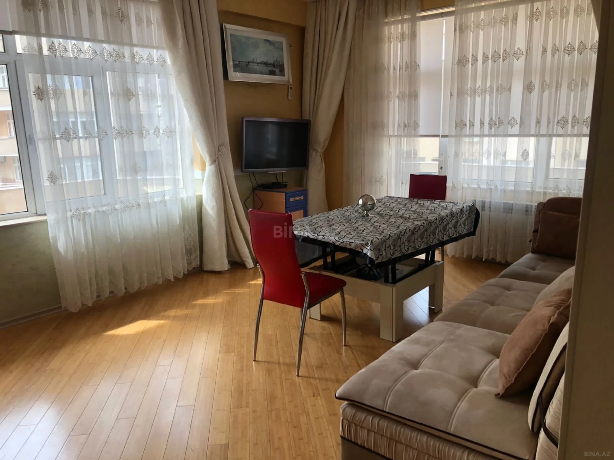 Kirayə verilir 3 otaqlı mənzil 90 m²
