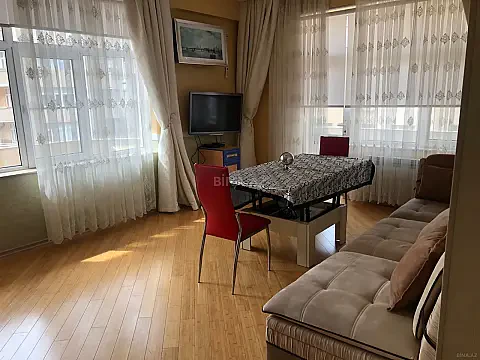 Kirayə verilir 3 otaqlı mənzil 90 m² — Bakı 3 otaq 90.00 m²