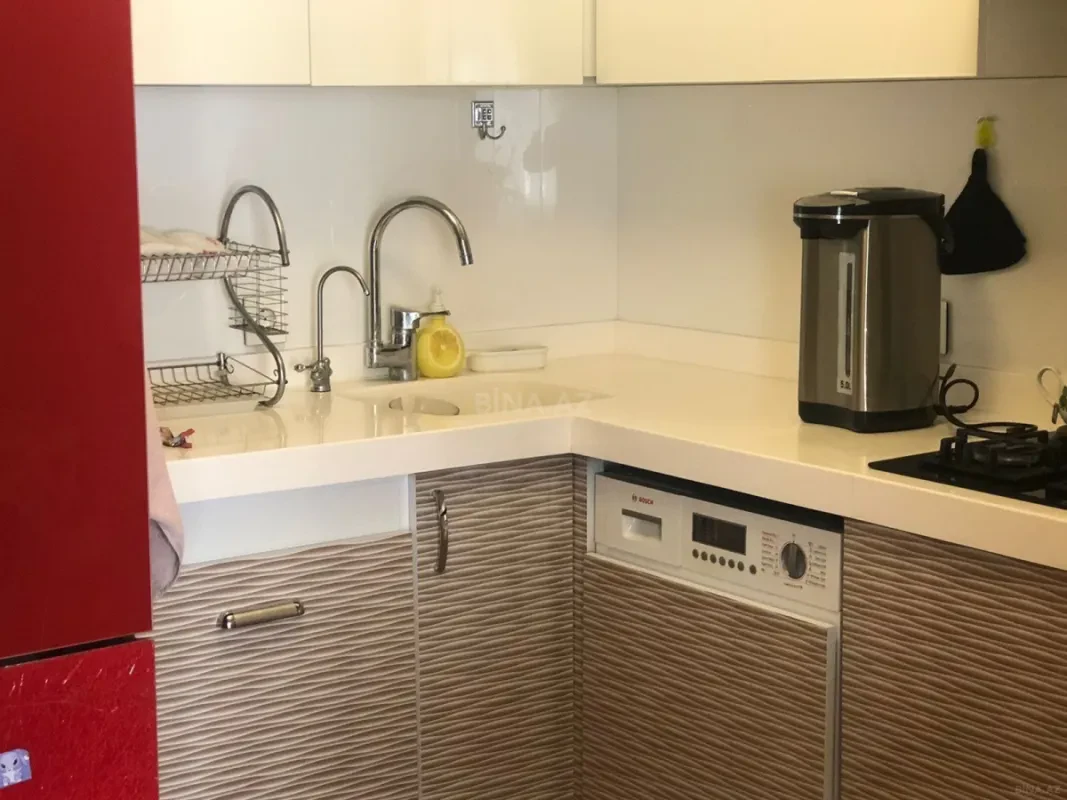 Kirayə verilir 3 otaqlı mənzil 90 m²