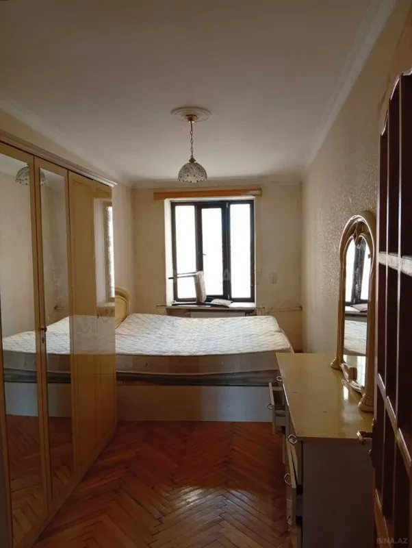 Kirayə verilir 3 otaqlı mənzil 80 m²