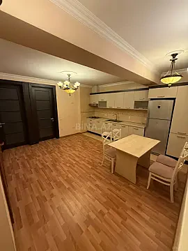 Kirayə verilir 3 otaqlı ofis 80 m²