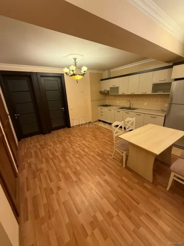 Kirayə verilir 3 otaqlı ofis 80 m²