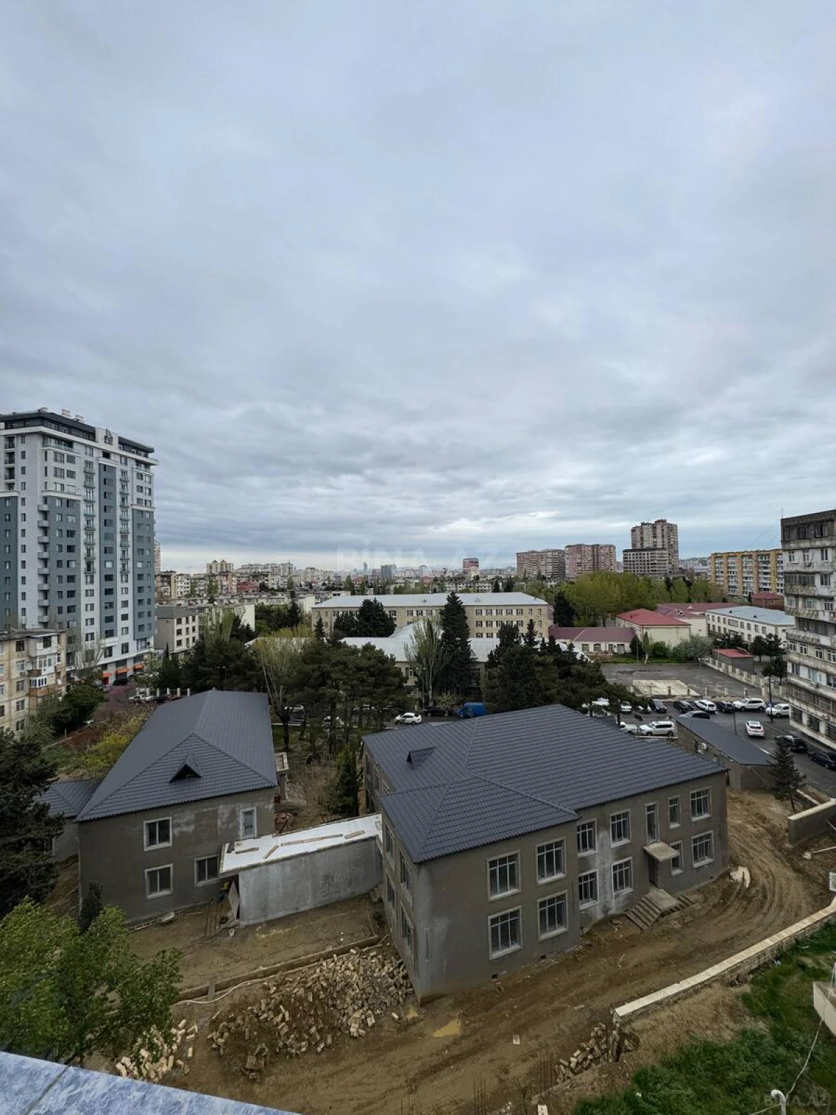 Kirayə verilir 2 otaqlı mənzil 70 m²