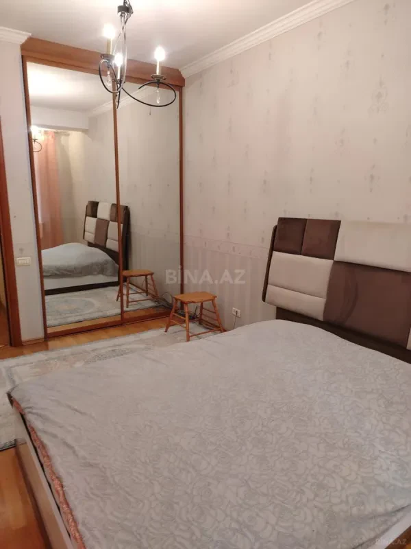 Kirayə verilir 3 otaqlı mənzil 165 m²