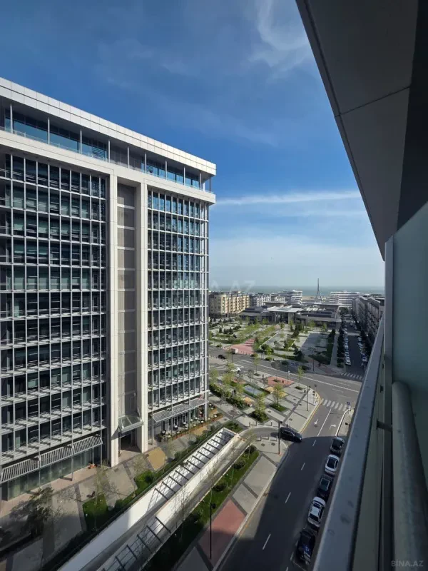 Satılır 2 otaqlı mənzil 82 m²