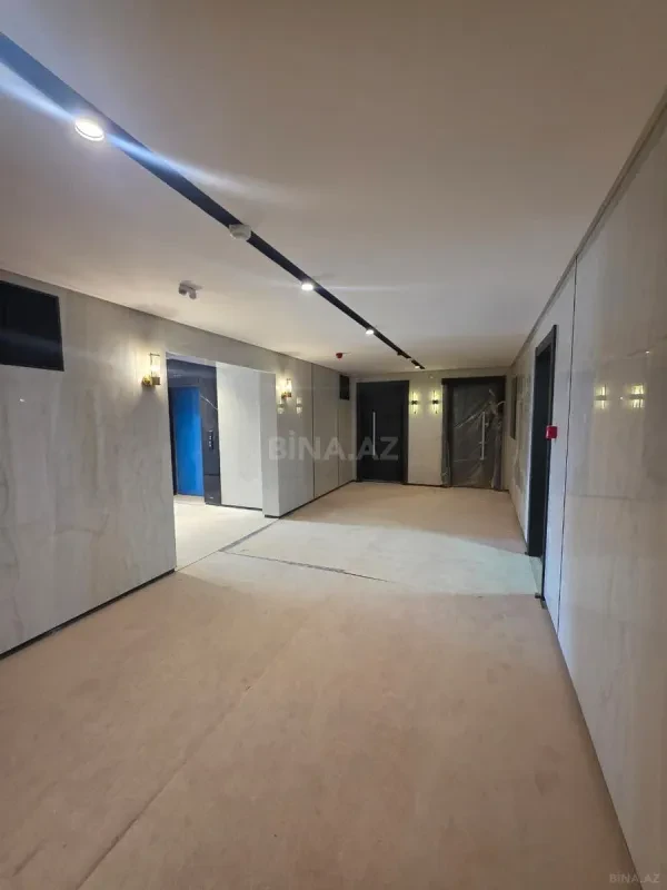 Satılır 2 otaqlı mənzil 82 m²