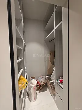 Satılır 4 otaqlı mənzil 175 m²