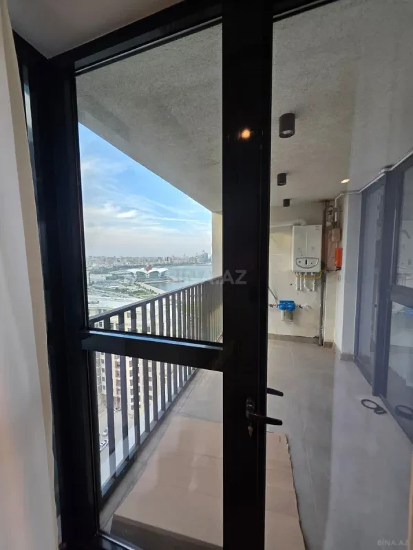 Satılır 4 otaqlı mənzil 175 m²