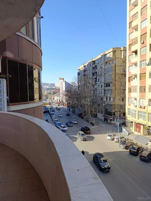 Kirayə verilir 3 otaqlı mənzil 100 m²