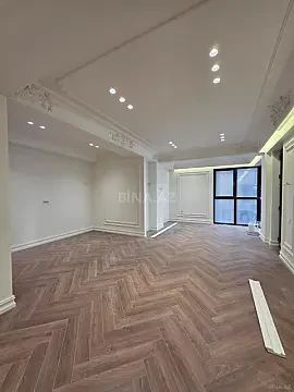 Satılır 4 otaqlı mənzil 165 m²