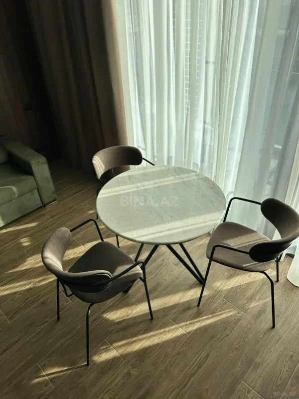 Kirayə verilir 2 otaqlı mənzil 65 m²