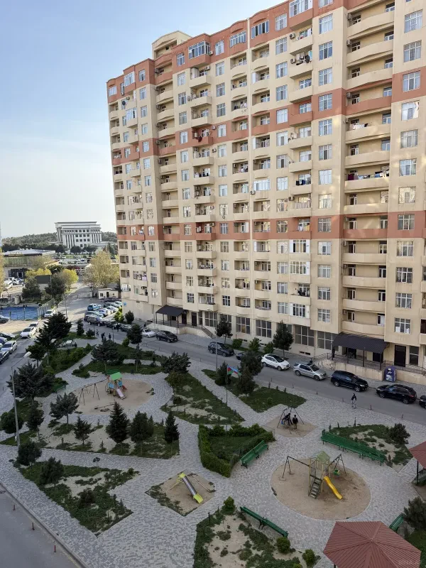 Satılır 3 otaqlı mənzil 95 m²