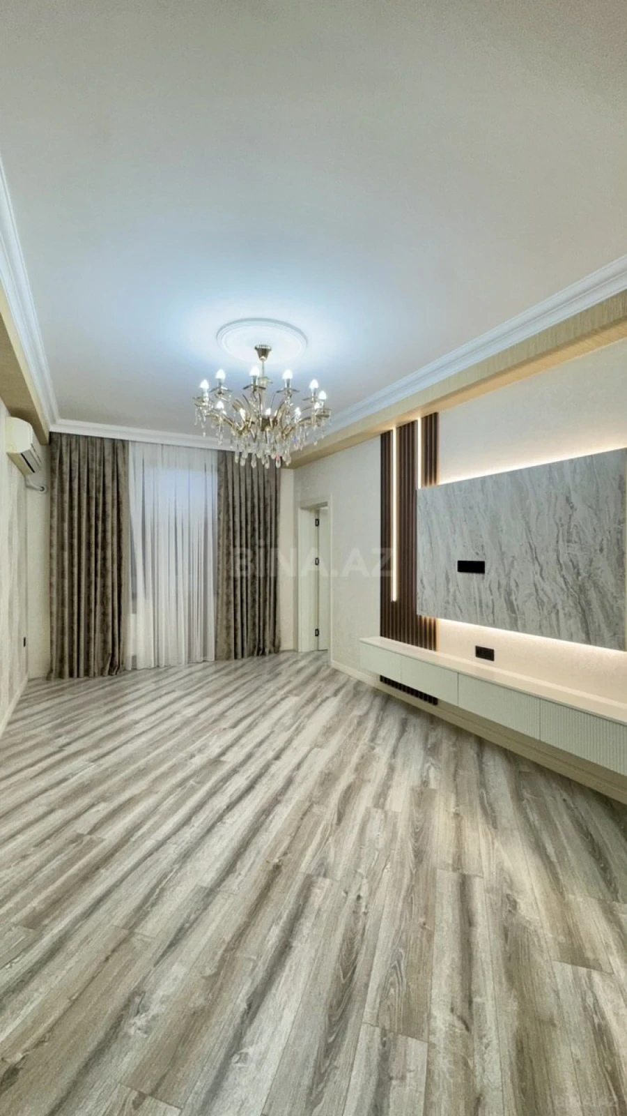 Satılır 3 otaqlı mənzil 98 m²