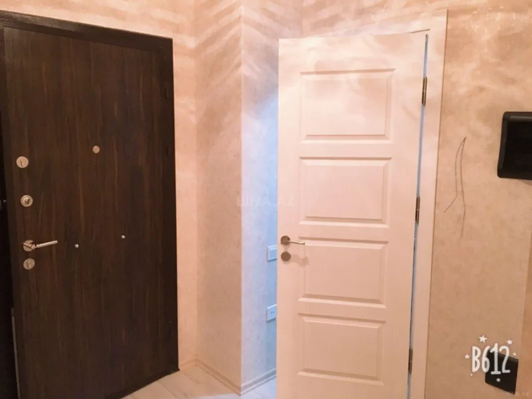 Kirayə verilir 2 otaqlı mənzil 55 m²