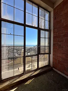 Satılır 4 otaqlı mənzil 132 m²