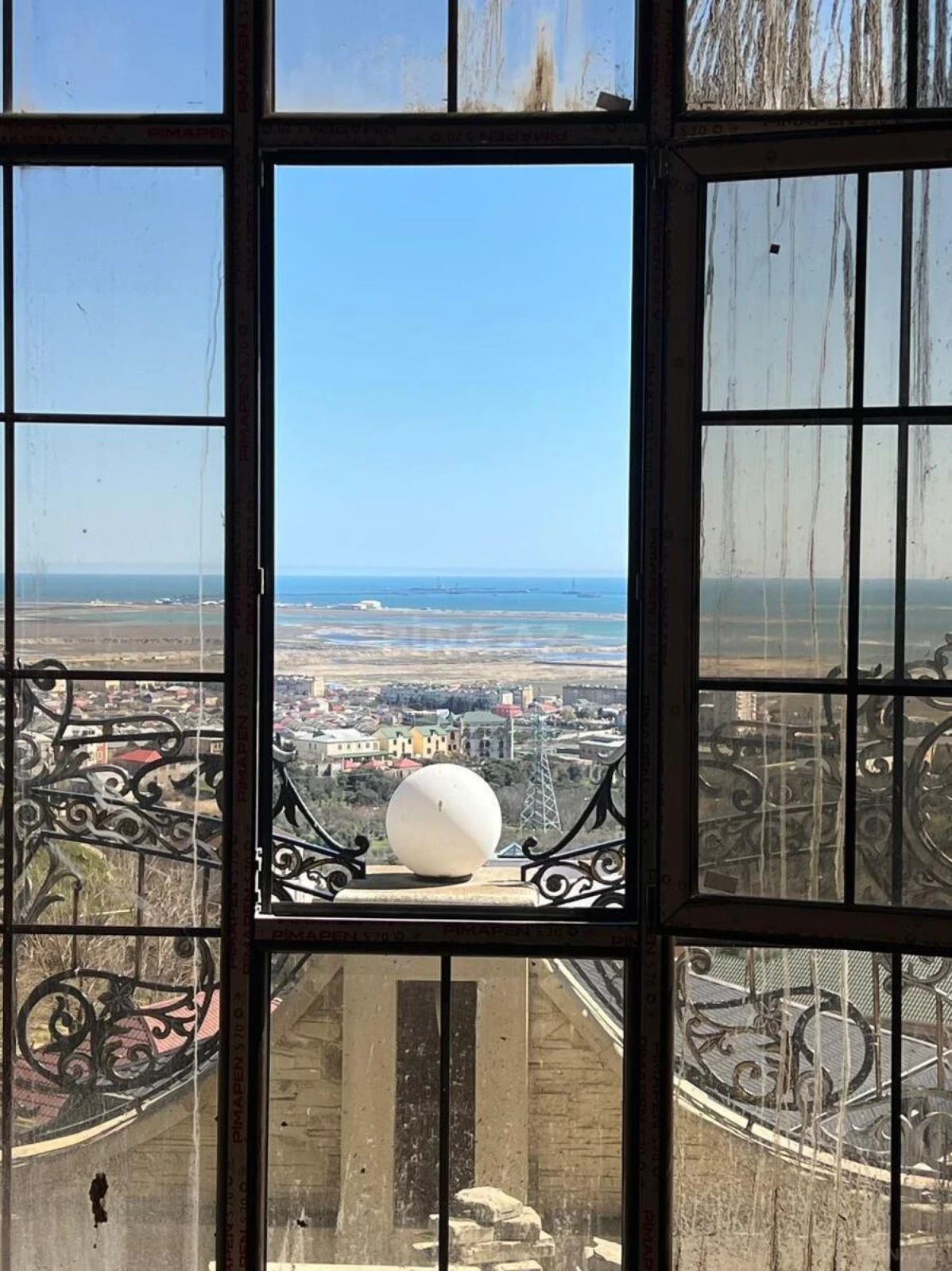 Satılır 4 otaqlı mənzil 132 m²