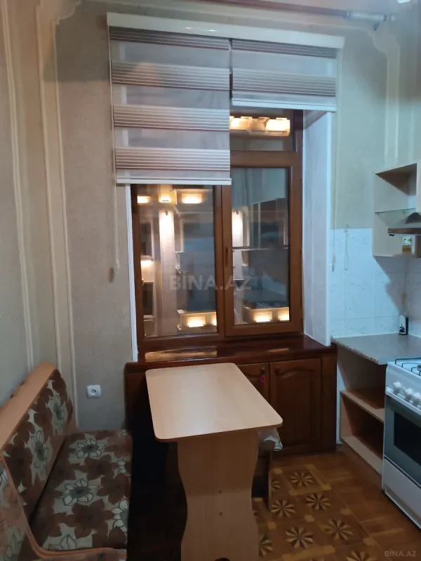 Kirayə verilir 2 otaqlı mənzil 80 m²