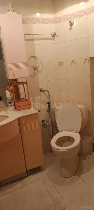 Kirayə verilir 2 otaqlı mənzil 80 m²