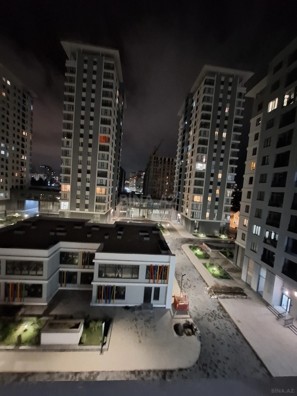 Kirayə verilir 2 otaqlı mənzil 50 m²