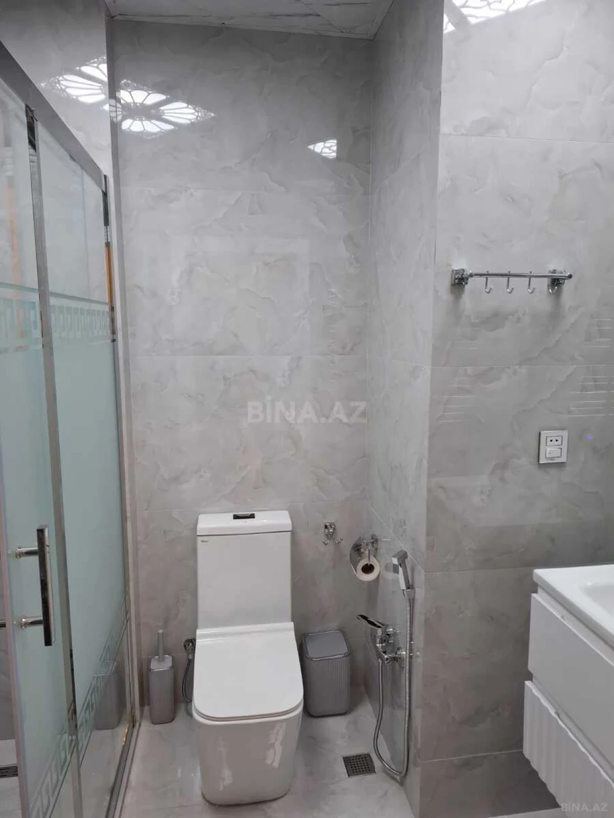 Kirayə verilir 2 otaqlı mənzil 50 m²